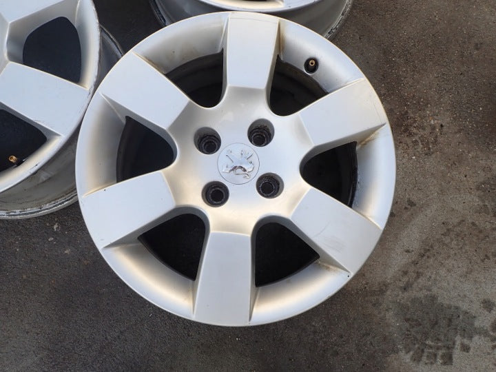 4x Alufelge 16 Zoll 7.0" 4x108 29ET Glanz Silber 9685783880 Peugeot 5008 I FEL2610946420wl