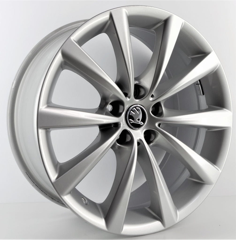 4x Alufelge 18 Zoll 8.0" 5x112 30ET Glanz Silber 6867338 BMW 4 Rim Wheel FEL8981182557vg