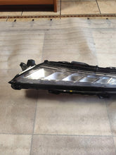 Load image into Gallery viewer, Frontscheinwerfer Mitsubishi Eclipse Cross I EDM92205010 Links Headlight SCH9805605809tn