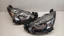 Laden Sie das Bild in den Galerie-Viewer, Frontscheinwerfer Mazda 2 LED Ein Satz Scheinwerfer Headlight