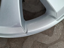 Laden Sie das Bild in den Galerie-Viewer, 1x Alufelge 15 Zoll 6.5" 5x110 35ET Glanz Silber Opel Meriva Rim Wheel FEL6119332885he