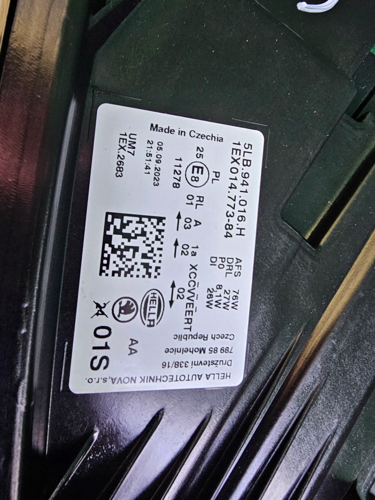 Frontscheinwerfer Skoda Enyaq IV 5LB941016H Rechts Scheinwerfer Headlight