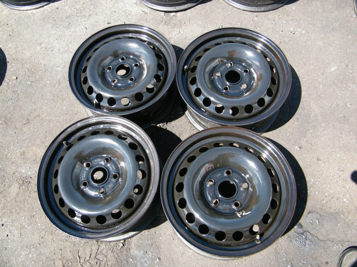 4x Alufelge 15 Zoll 6.0" 5x112 47ET Schwarz VW Caddy V Golf III Jetta VI Touran FEL4854797876et