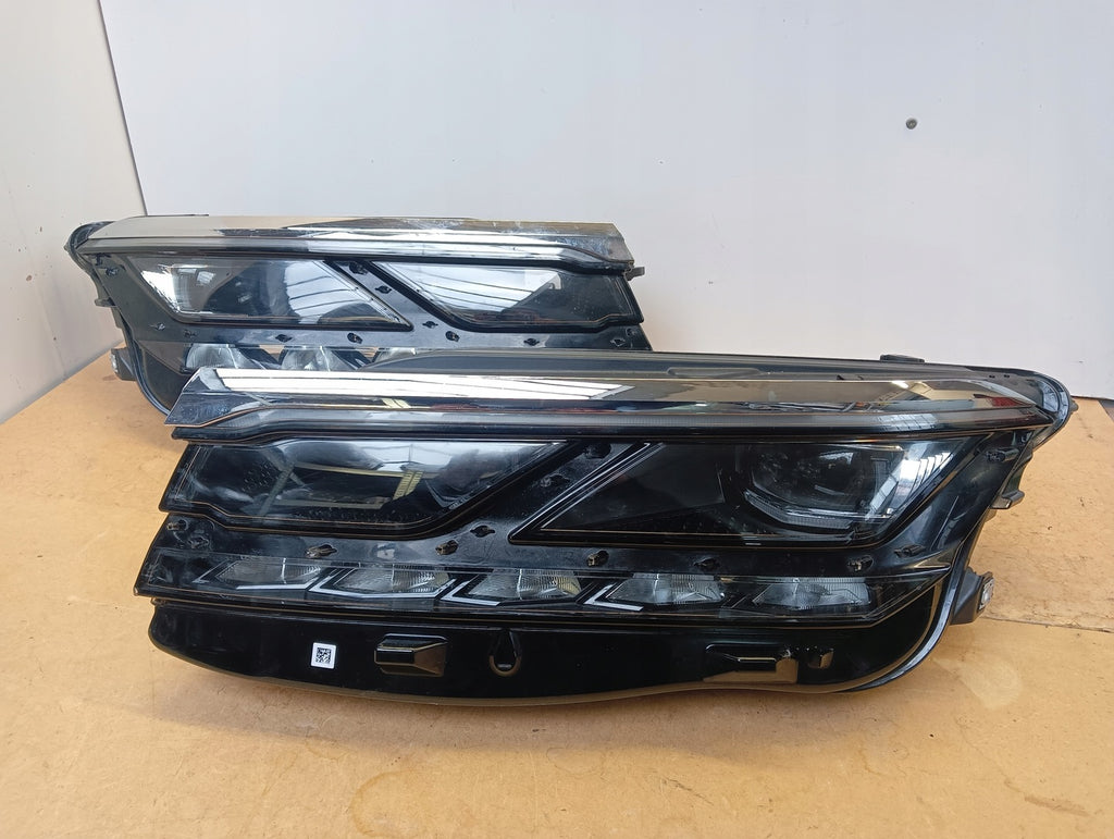 Frontscheinwerfer VW Touareg 761941082A 761941081A LED Rechts oder Links