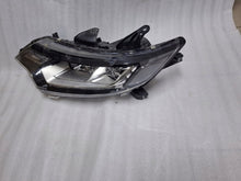 Laden Sie das Bild in den Galerie-Viewer, Frontscheinwerfer Mitsubishi Outlander III ECM921-22A10 ECM921-21C10 Links