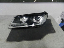 Load image into Gallery viewer, Frontscheinwerfer VW Touareg 7P1941033A Xenon Links Scheinwerfer Headlight