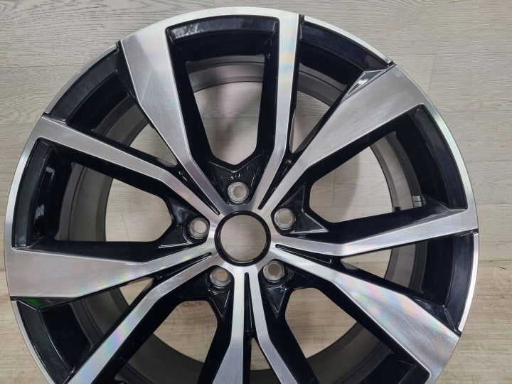 1x Alufelge 19 Zoll 8.0" 5x112 47ET Glanz Schwarz 2GA601025AK VW T-Roc Rim Wheel FEL9117612485hq