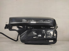 Laden Sie das Bild in den Galerie-Viewer, Frontscheinwerfer Skoda Karoq 57B941009 Links Scheinwerfer Headlight SCH2274859378rl