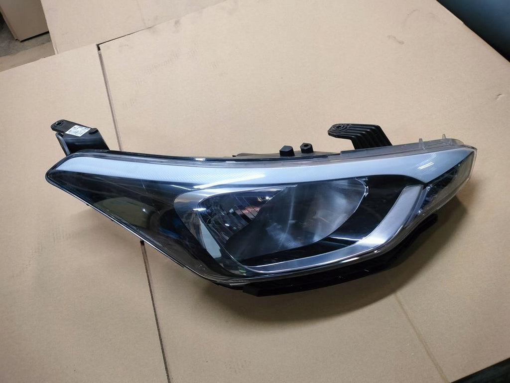 Frontscheinwerfer Hyundai I20 92102C8000 Rechts Scheinwerfer Headlight