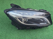 Laden Sie das Bild in den Galerie-Viewer, Frontscheinwerfer Mercedes-Benz Gla A1569062400 Rechts Scheinwerfer Headlight SCH6713352794jq