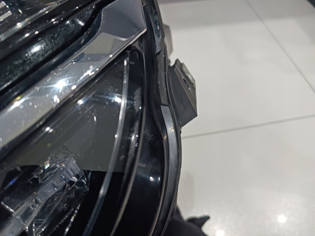 Frontscheinwerfer VW Tiguan Allspace 5NN941081C LED Rechts oder Links