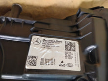 Laden Sie das Bild in den Galerie-Viewer, Frontscheinwerfer Mercedes-Benz W247 A2479064906 Links Scheinwerfer Headlight SCH9683852175gc