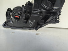 Laden Sie das Bild in den Galerie-Viewer, Frontscheinwerfer Opel Astra J 13297723 Rechts Scheinwerfer Headlight SCH9809407808if