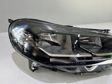 Load image into Gallery viewer, Frontscheinwerfer Opel Zafira 67651216 Rechts Scheinwerfer Headlight