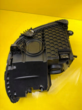 Laden Sie das Bild in den Galerie-Viewer, Frontscheinwerfer Mercedes-Benz W206 A2069068204 LED Rechts Headlight SCH3303296823tg