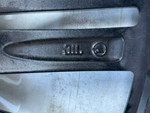 Load image into Gallery viewer, 1x Alufelge 19 Zoll 8.0" 5x112 44ET 3P0601025 Skoda Superb I Rim Wheel FEL3640746474wq