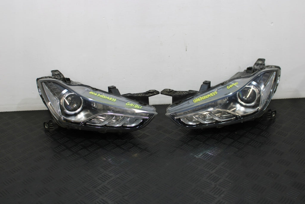 Frontscheinwerfer Maserati Ghibli M157 00670004835 00670004833 Xenon Ein Satz SCH7077043131vr