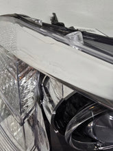Laden Sie das Bild in den Galerie-Viewer, Frontscheinwerfer BMW X3 F25 Rechts Scheinwerfer Headlight SCH6423075104ni