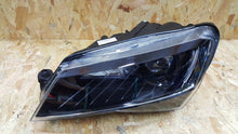 Laden Sie das Bild in den Galerie-Viewer, Frontscheinwerfer Skoda Superb III 3V1941015A Xenon Links Scheinwerfer Headlight