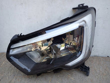 Laden Sie das Bild in den Galerie-Viewer, Frontscheinwerfer Renault Master III 260607867R Links Scheinwerfer Headlight