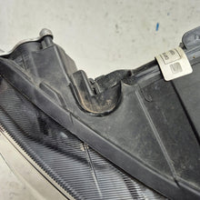 Laden Sie das Bild in den Galerie-Viewer, Frontscheinwerfer Seat Ibiza 6F1941016B LED Rechts Scheinwerfer Headlight