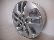 Laden Sie das Bild in den Galerie-Viewer, 1x Alufelge 17 Zoll 6.0&quot; 5x114.3 50ET MG93459465 Renault Trafic Rim Wheel