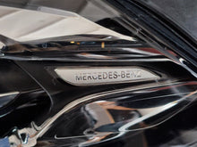 Laden Sie das Bild in den Galerie-Viewer, Frontscheinwerfer Mercedes-Benz W247 A2479063505KZ KING-CAR7777 LED Links SCH6234420859is