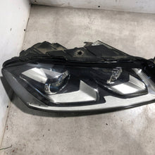 Load image into Gallery viewer, Frontscheinwerfer VW Passat B7 3AB941752 Vorderseite Scheinwerfer Headlight SCH7594310424it