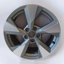 Laden Sie das Bild in den Galerie-Viewer, 1x Alufelge 17 Zoll 7.5&quot; 5x112 8V0601025DQ Audi A3 Rim Wheel