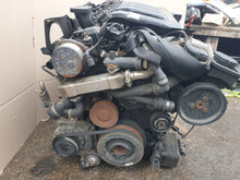 Laden Sie das Bild in den Galerie-Viewer, Motor BMW E60 E61 84073499 3.0 218PS 257TKm Diesel Engine Unkomplett MOT4137224042eq