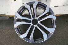 Laden Sie das Bild in den Galerie-Viewer, 1x Alufelge 17 Zoll 7.5&quot; 5x112 36ET A2534010600 Mercedes-Benz Glc Rim Wheel