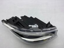 Laden Sie das Bild in den Galerie-Viewer, Frontscheinwerfer Mercedes-Benz Sprinter A9109069100 LED Rechts Headlight SCH3089021881lb