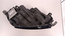 Laden Sie das Bild in den Galerie-Viewer, Frontscheinwerfer Skoda Octavia 5E4941015A LED Links Scheinwerfer Headlight SCH5357998074ow