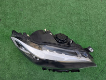 Laden Sie das Bild in den Galerie-Viewer, Frontscheinwerfer BMW 2 F22 F23 6311-7304462-11 Rechts Scheinwerfer Headlight SCH9953833485yo
