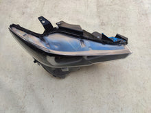 Load image into Gallery viewer, Frontscheinwerfer Mazda Cx-5 KSD5-51-030 Full LED Ein Stück (Rechts oder Links)