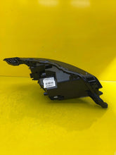 Laden Sie das Bild in den Galerie-Viewer, Frontscheinwerfer Peugeot 2008 208 II 9850177680 LED Links Headlight SCH1759008947jr