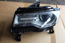 Load image into Gallery viewer, Frontscheinwerfer Jeep Grand Cherokee Wk2 68144709AC Links Headlight SCH5947874275ht