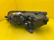 Laden Sie das Bild in den Galerie-Viewer, Frontscheinwerfer Skoda Octavia III 5E1941016E LED Rechts Scheinwerfer Headlight SCH9751471297cr
