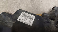 Laden Sie das Bild in den Galerie-Viewer, Frontscheinwerfer Peugeot 308 9816990580 Rechts Scheinwerfer Headlight SCH8759354457he