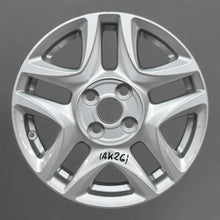 Load image into Gallery viewer, 1x Alufelge 15 Zoll 5.0&quot; 4x100 39ET Glanz Silber HL49431BM Toyota Corolla