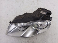 Laden Sie das Bild in den Galerie-Viewer, Frontscheinwerfer VW Passat 7L6941329 Xenon Links Scheinwerfer Headlight SCH1601945050bx