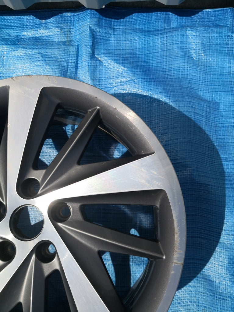 1x Alufelge 18 Zoll 7.5" 5x112 51ET Glanz Grau 5F0601025E Cupra Leon Mg FEL2794057124lw