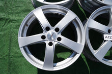 Laden Sie das Bild in den Galerie-Viewer, 4x Alufelge 17 Zoll 7.5" 5x112 40ET Audi A4 B8 Rim Wheel FEL6156937805sw