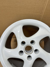 Laden Sie das Bild in den Galerie-Viewer, 1x Alufelge 18 Zoll 10.0" 5x130 Porsche Carrera Rim Wheel FEL3131571781go