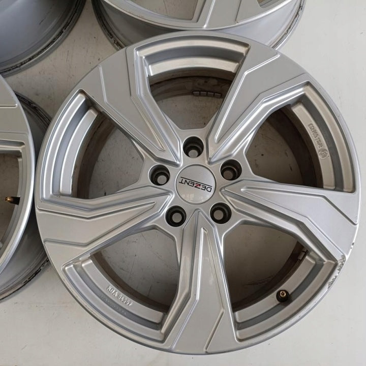 4x Alufelge 17 Zoll 7.5" 5x112 46ET Glanz Silber Audi I Rim Wheel FEL6718494606ac