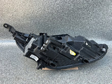 Laden Sie das Bild in den Galerie-Viewer, Frontscheinwerfer Hyundai I30 III 92101-G4100 Links Scheinwerfer Headlight SCH9694797262ip