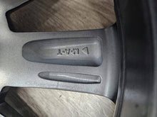 Laden Sie das Bild in den Galerie-Viewer, 1x Alufelge 15 Zoll Mitsubishi Space Star Colt I Rim Wheel FEL7805844059zf