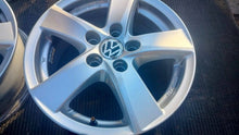 Load image into Gallery viewer, 4x Alufelge 15 Zoll 6.0" 5x112 43ET KBA48449 VW Golf VII I Rim Wheel FEL9534726480lb