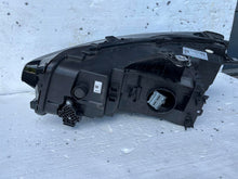 Laden Sie das Bild in den Galerie-Viewer, Frontscheinwerfer BMW 2 Active Tourer U06 5A42244-09 LED Rechts Headlight SCH1018404766ra