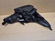 Laden Sie das Bild in den Galerie-Viewer, Frontscheinwerfer Toyota Avensis Links Scheinwerfer Headlight SCH6640094832ce